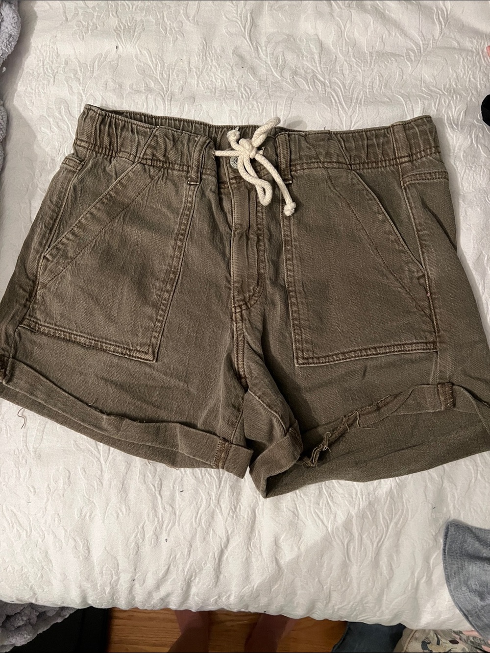 American Eagle Outfitters Olive Drawstring Utility Shorts